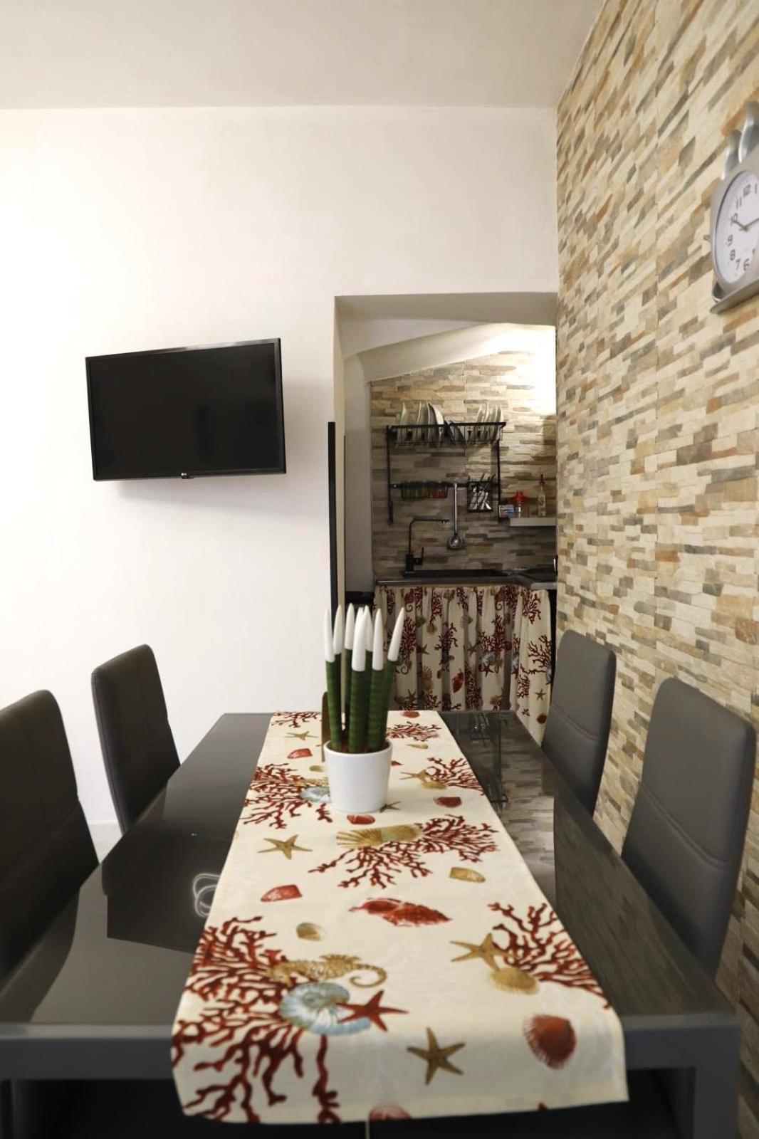 Lo Scarrozzo Room Palermo Buitenkant foto